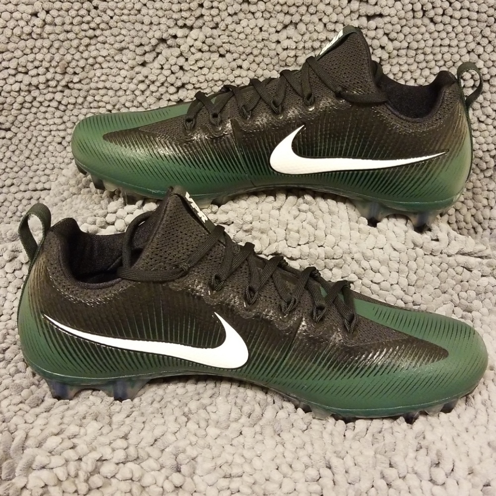 NIKE Vapor Untouchable Cleats